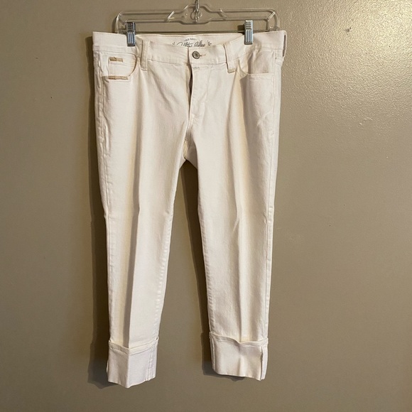 Old Navy Pants - White Capri Pants